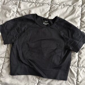 Black Cropped Short Sleeve Athletic Top